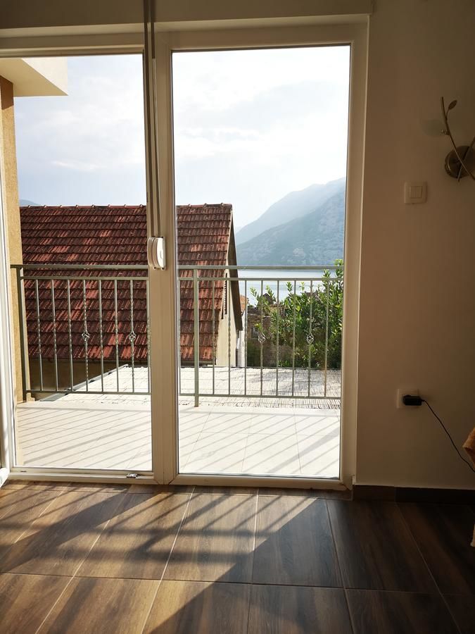 Апартаменты Apartments Montenegro Risan Čučković Рисан