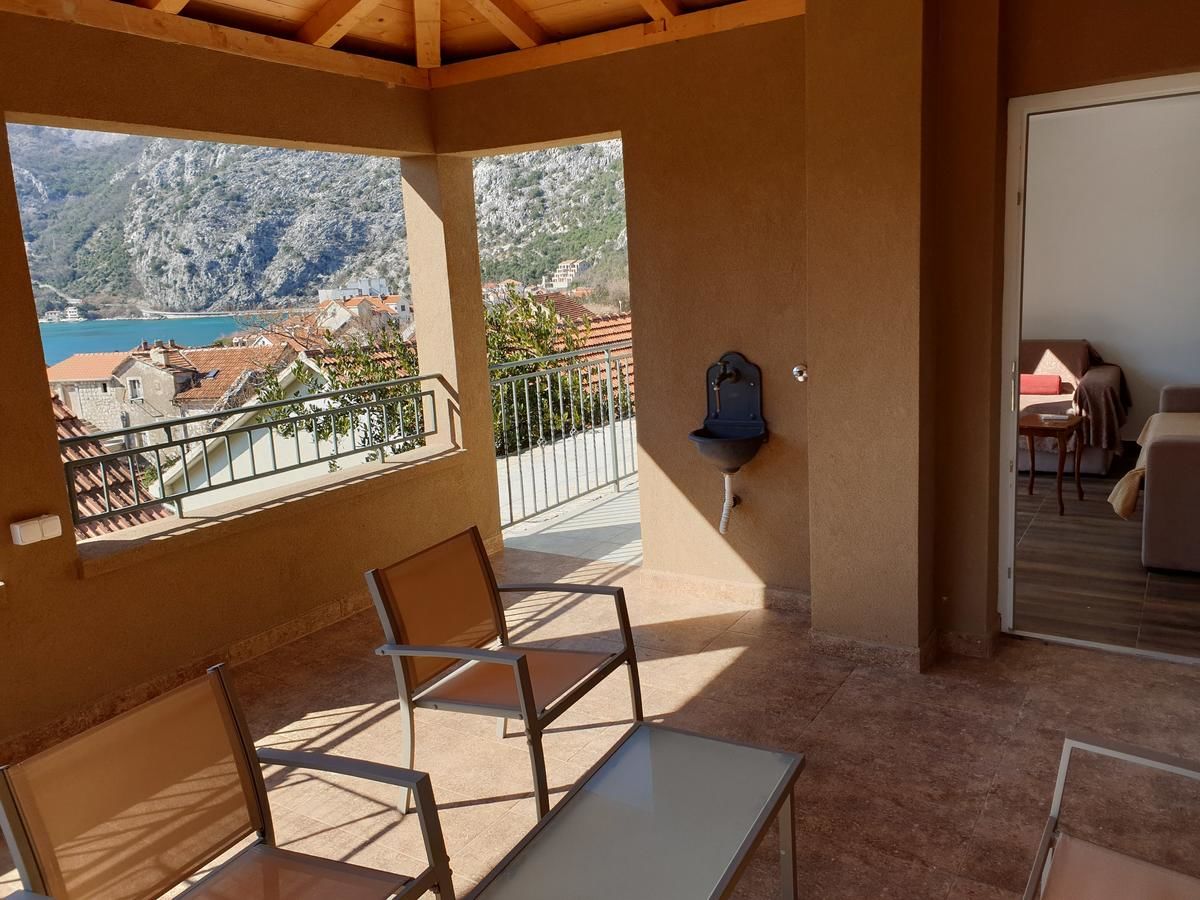 Апартаменты Apartments Montenegro Risan Čučković Рисан